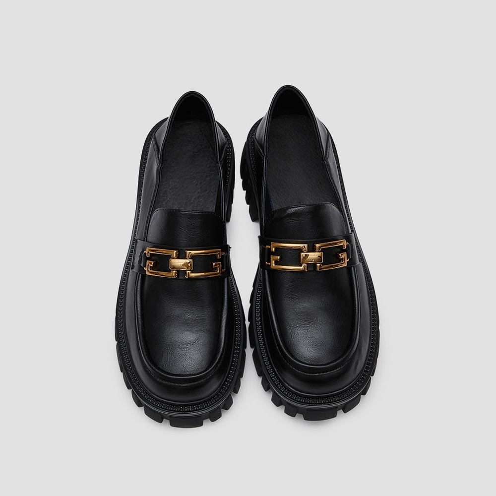 Leather loafers with chain NWT Lattelier